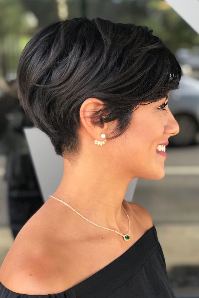 Pixie negro de barrido lateral #pixiecut #haircuts