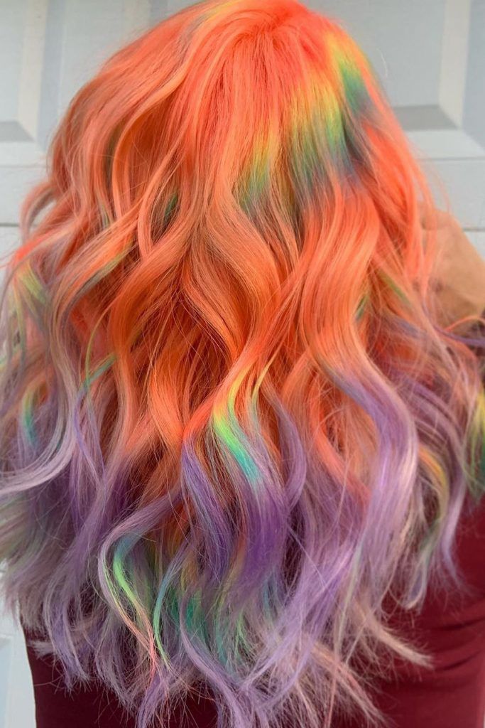 Unordinary Combo of Peach & Rainbow Hair