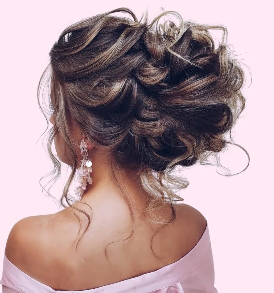 Wedding Hairstyle on Long Wavy Hair