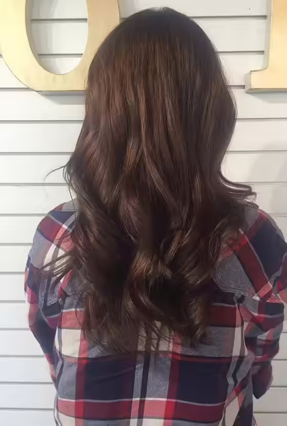 31 Trendsetting Long Brown Hair Ideas for Women in 2025