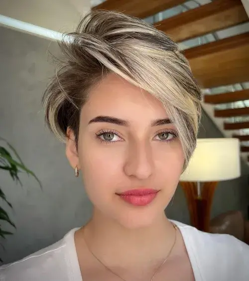 28 Eye-Catching Blonde Pixie Cut Ideas to Show Your Stylist