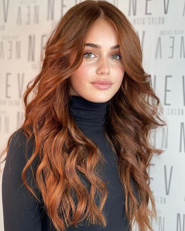 23 New Ways Women are Getting Long Layered, Wavy Hair in 2025