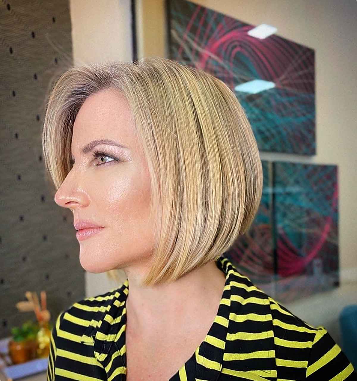 a very short layered bob