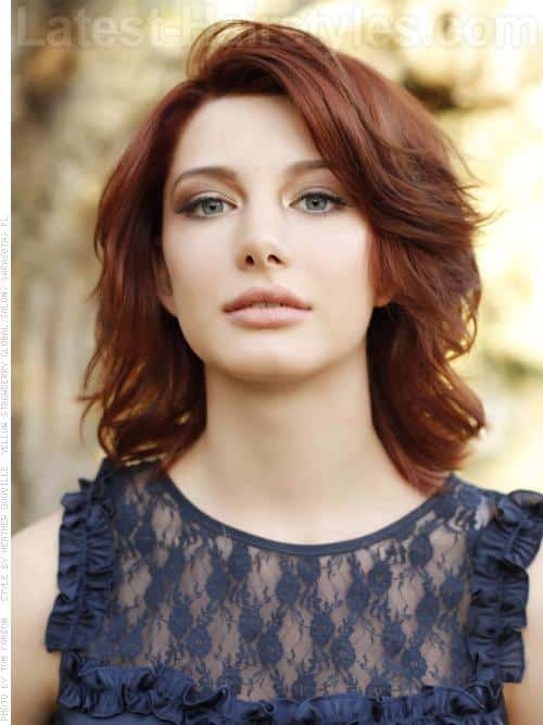 An elegant auburn hair color