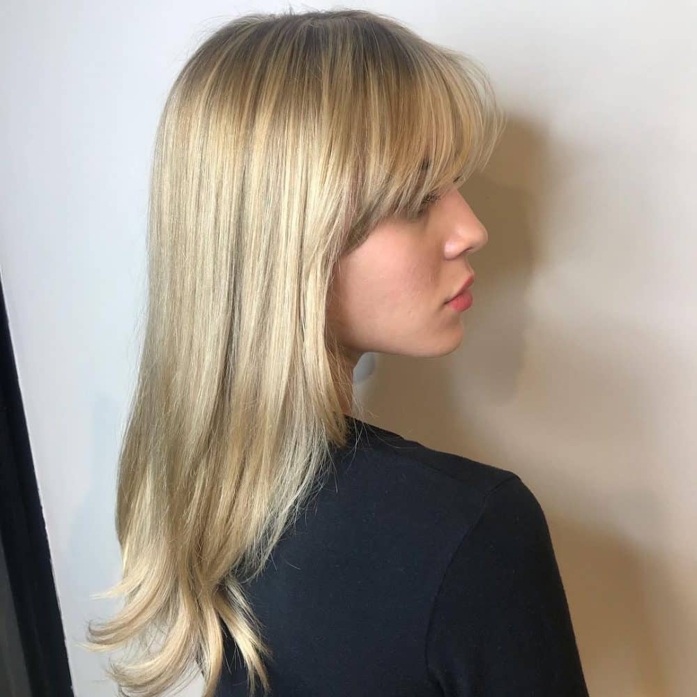 Bangin Long Blonde Hair with Side Bangs