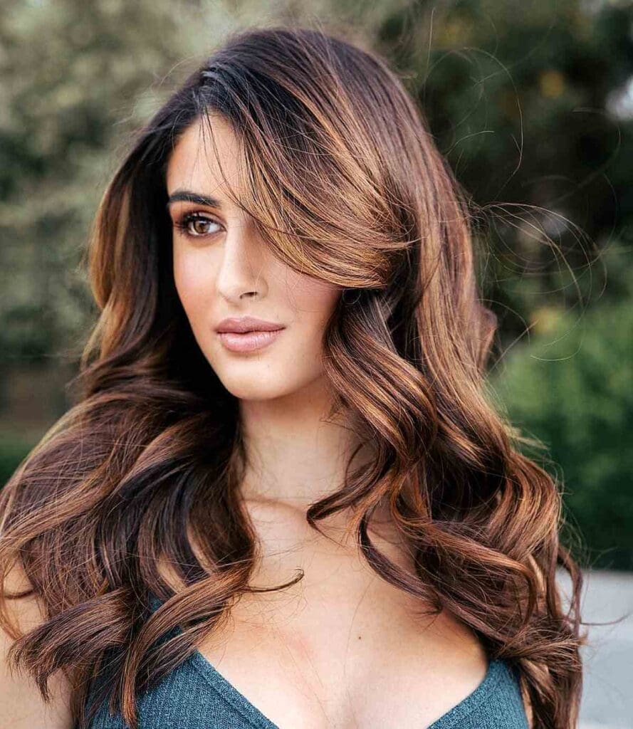 26 Stunning Examples of Long Hair with Side Bangs