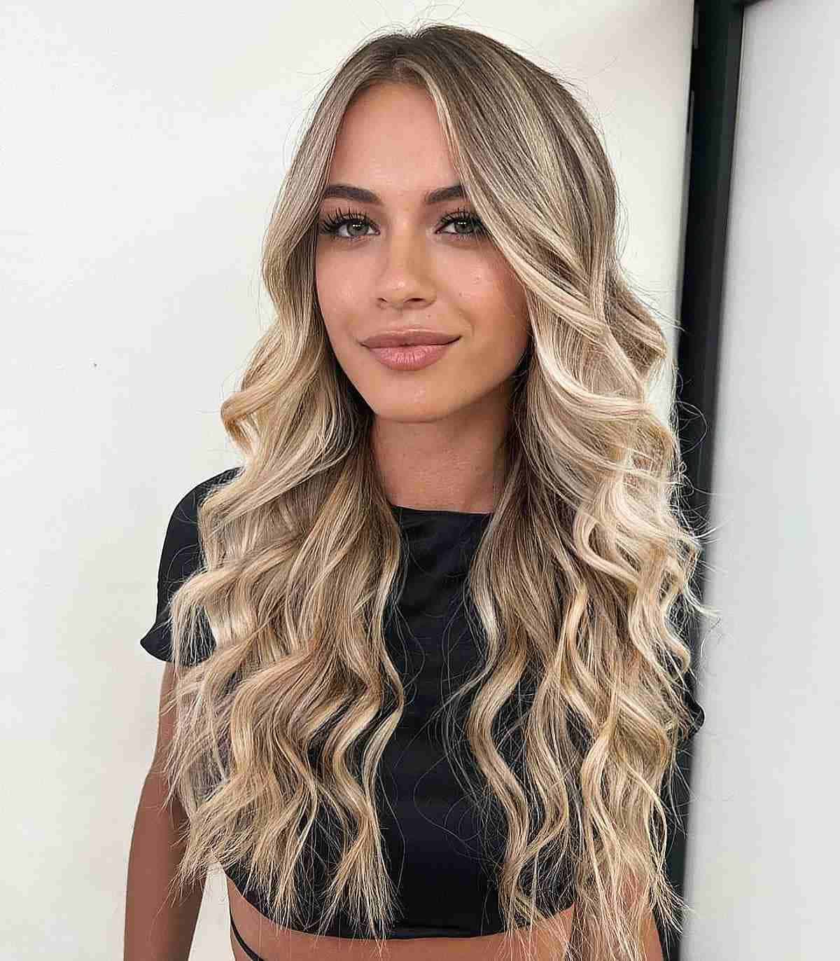 Beautiful Long Blonde Balayage Waves