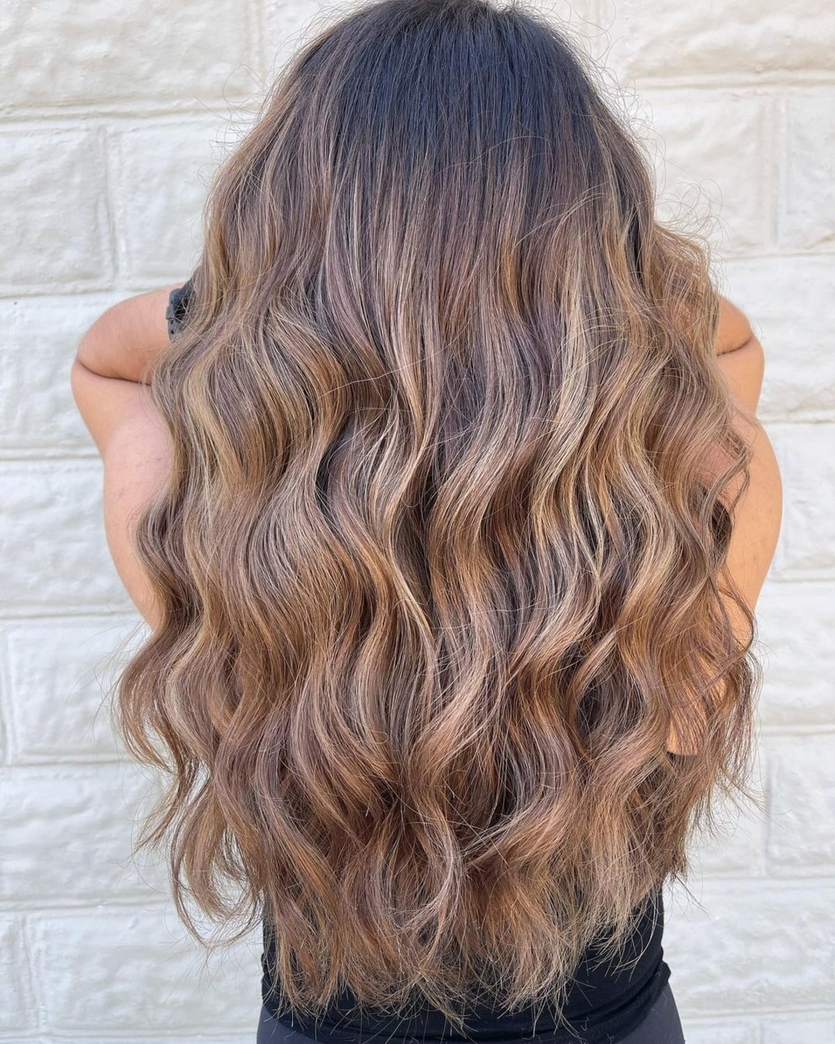 Blended balayage with brown and blonde tones 