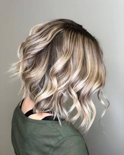 Blonde chunky highlights on shorter hair