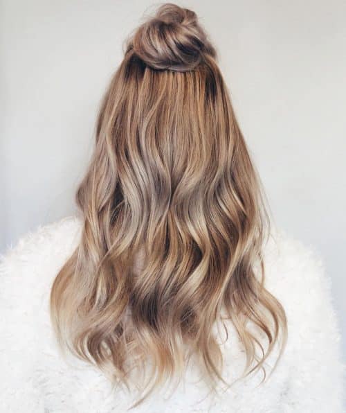 Blonde Half Up Bun Hairdo for Longer Hair