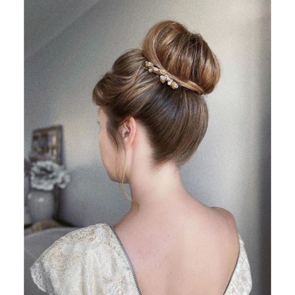  Bridal Updo with Classic High Bun and Accessory