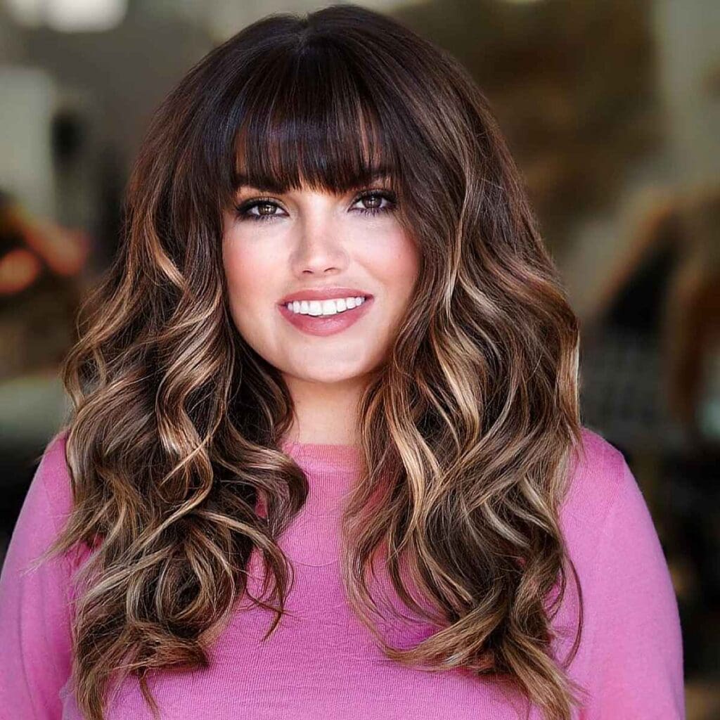 26 Most Flattering Long Hairstyles for Round Faces (2023 Trends)