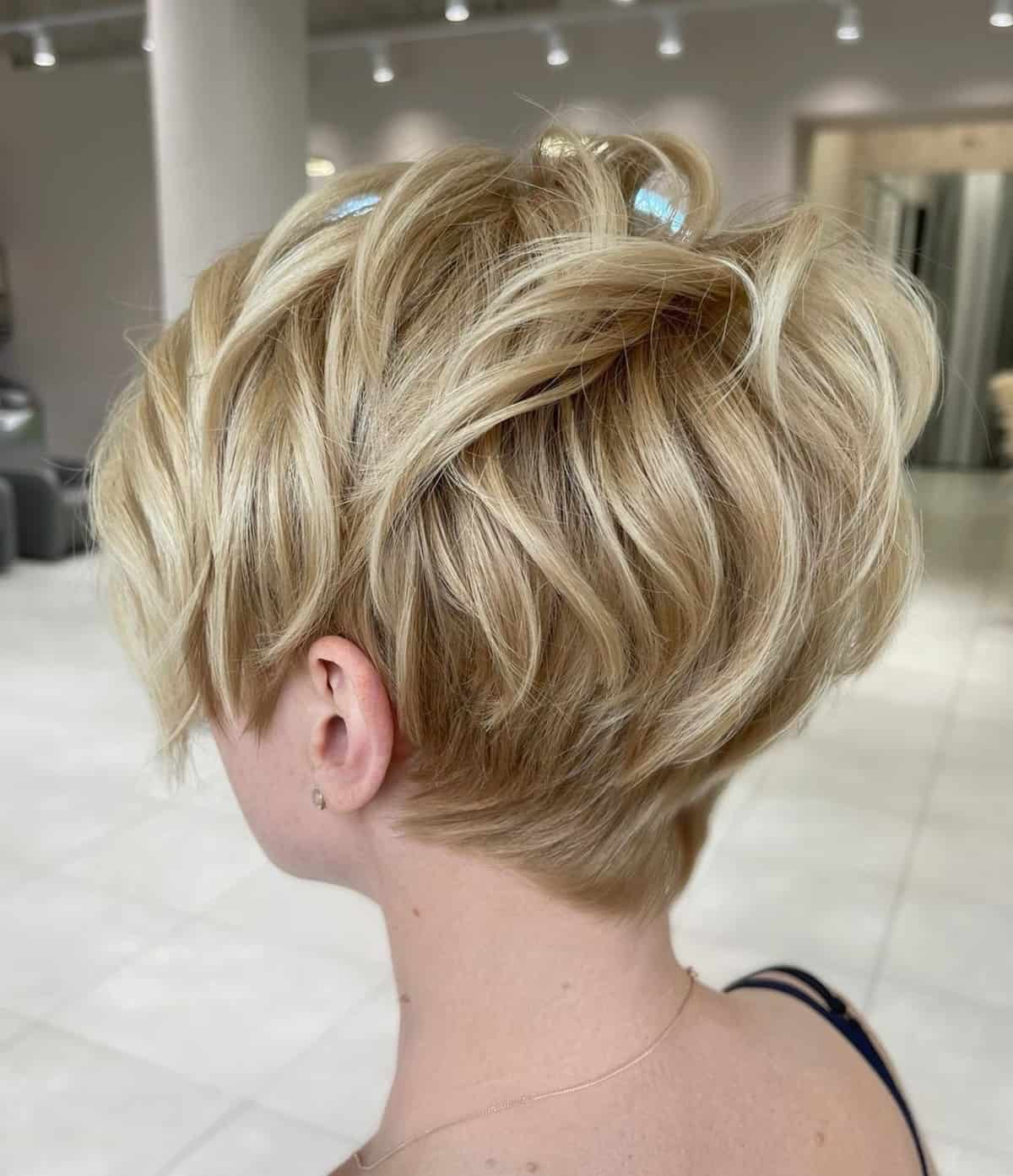 Buttery Blonde Pixie