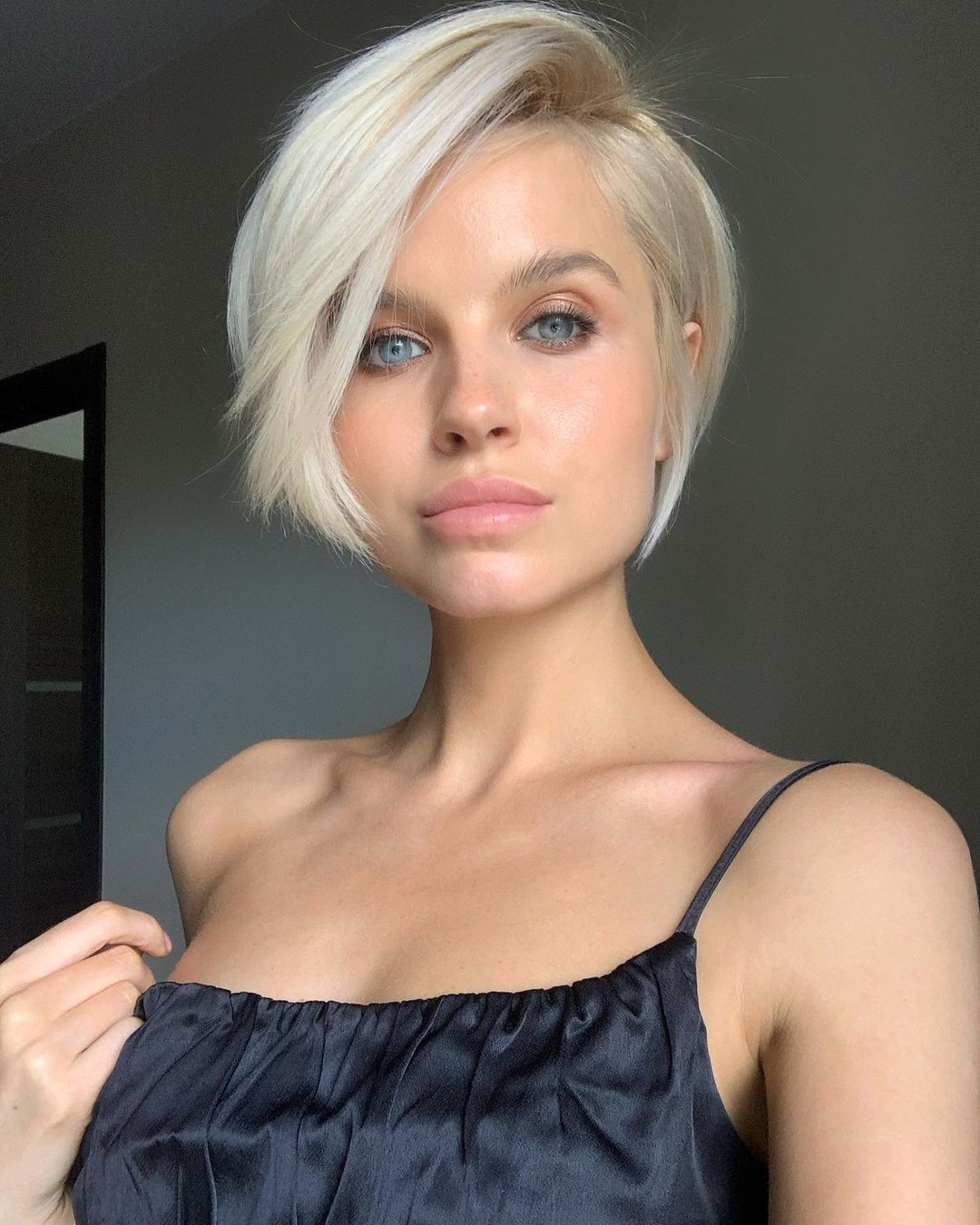 Chin-Length Platinum Blonde Bob