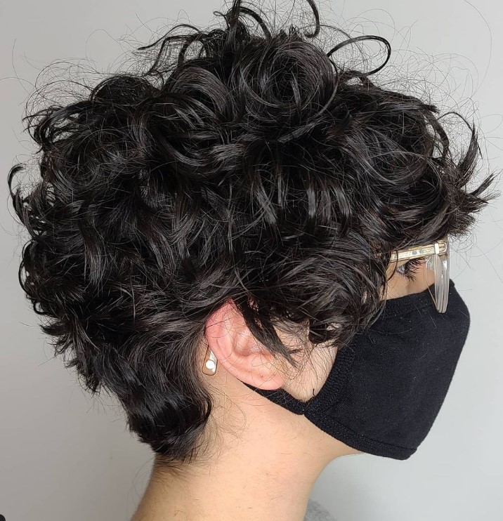  Dark Curly Pixie Hairstyles For Women
