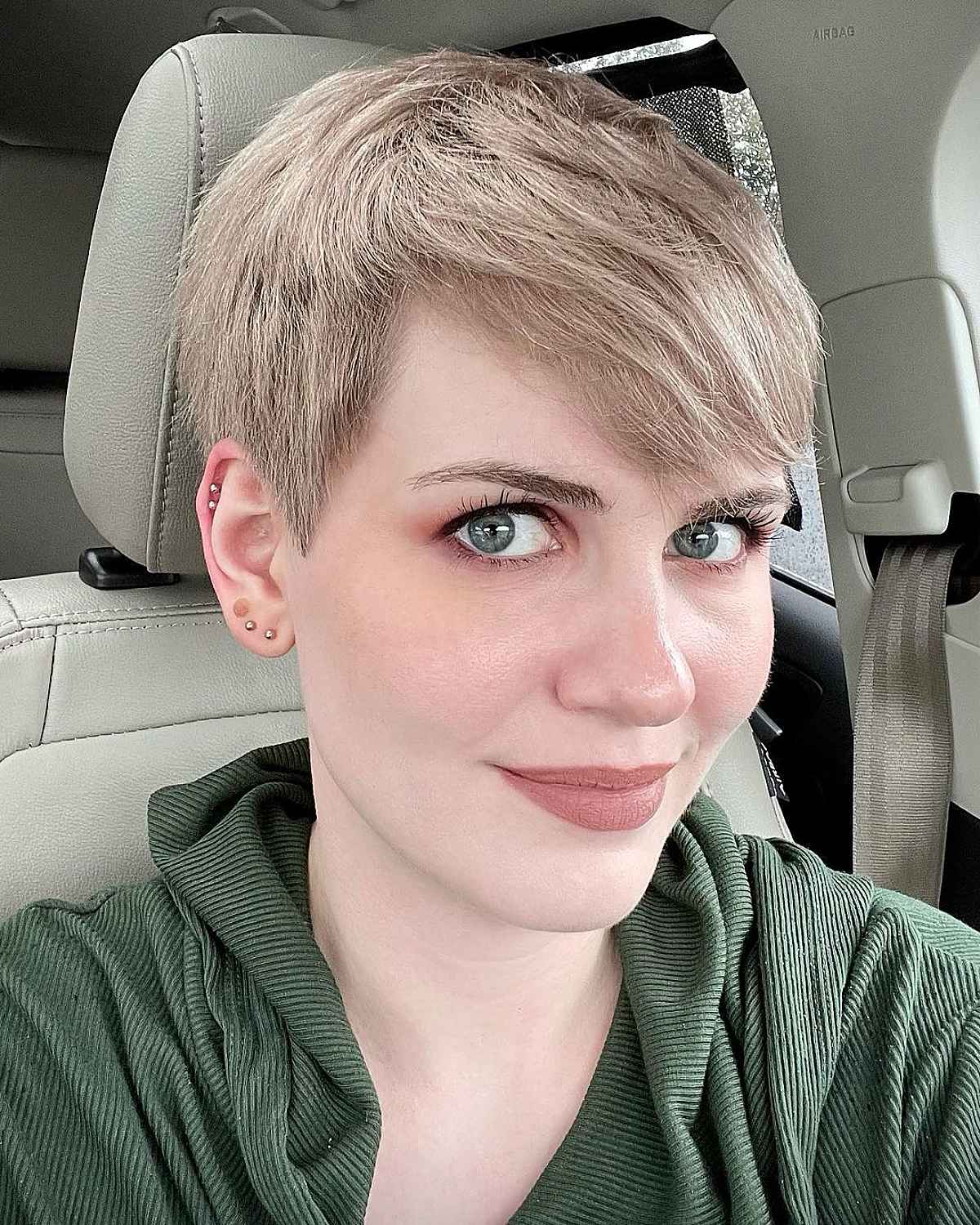 Dirty blonde bangs