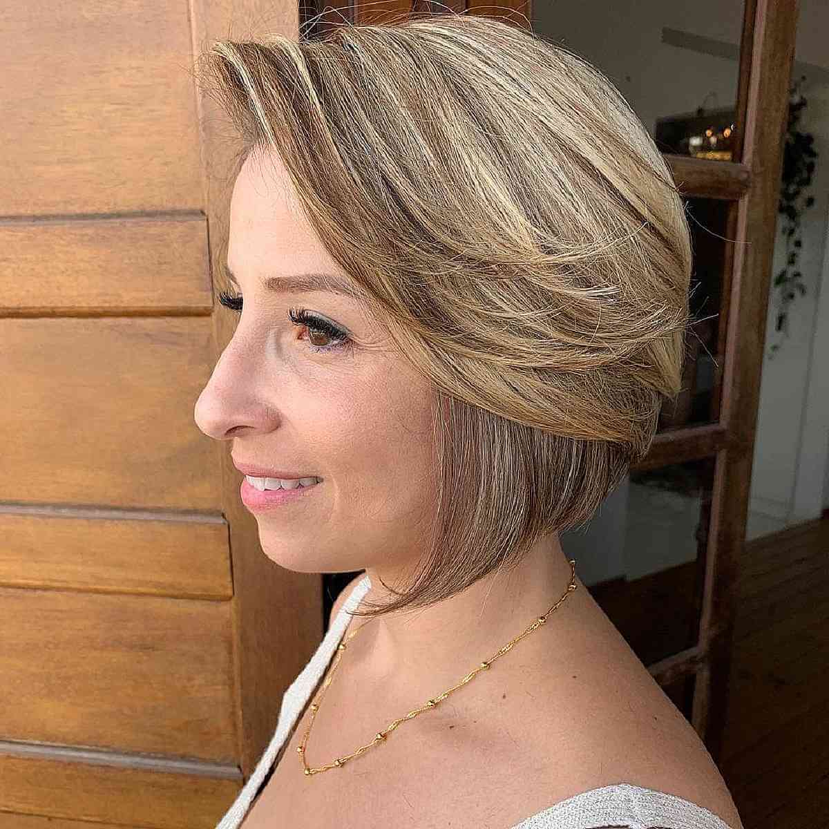 Feminine Feathered Bob for Straight Hair