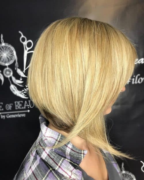 Fun shoulder-length Blonde Bob Hair