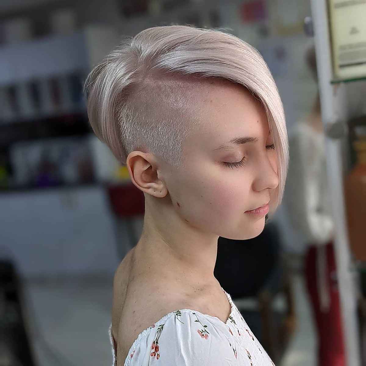 Long Blonde Pixie Bob with an Undercut