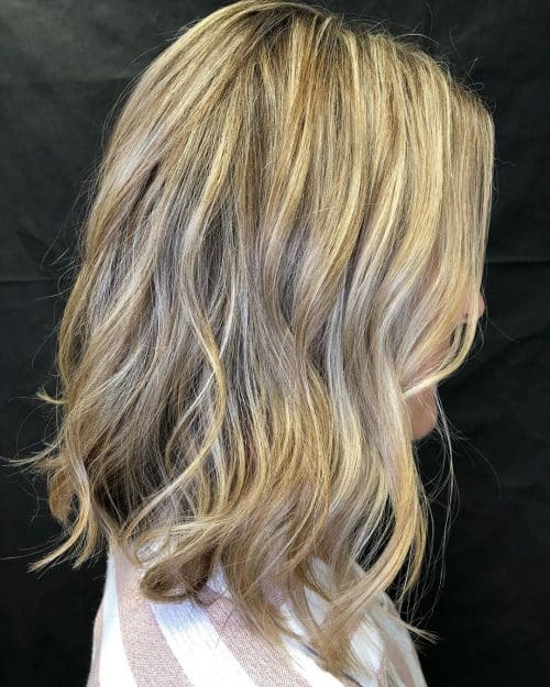 long blonde wavy bob