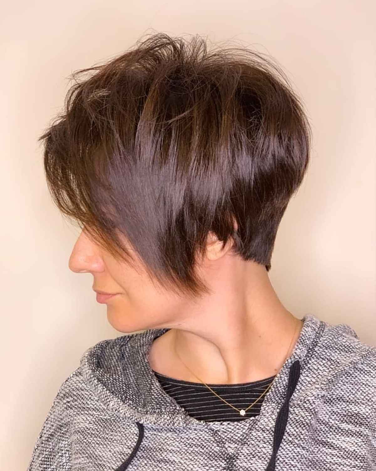 Pixie largo y cónico para cabello fino