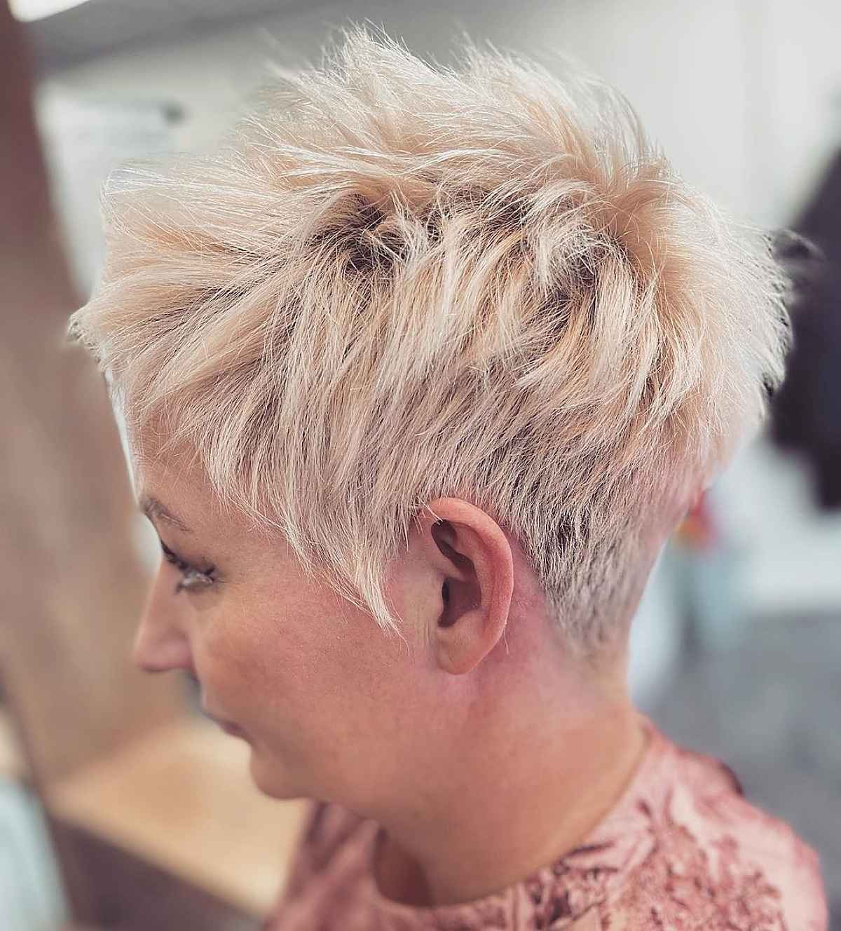 Messy and spiky pixie hairstyle