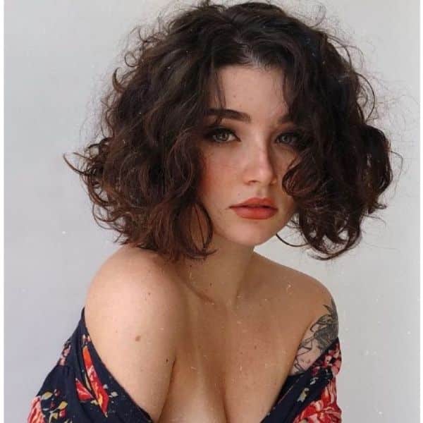 Messy Curly Bob Hairstyle