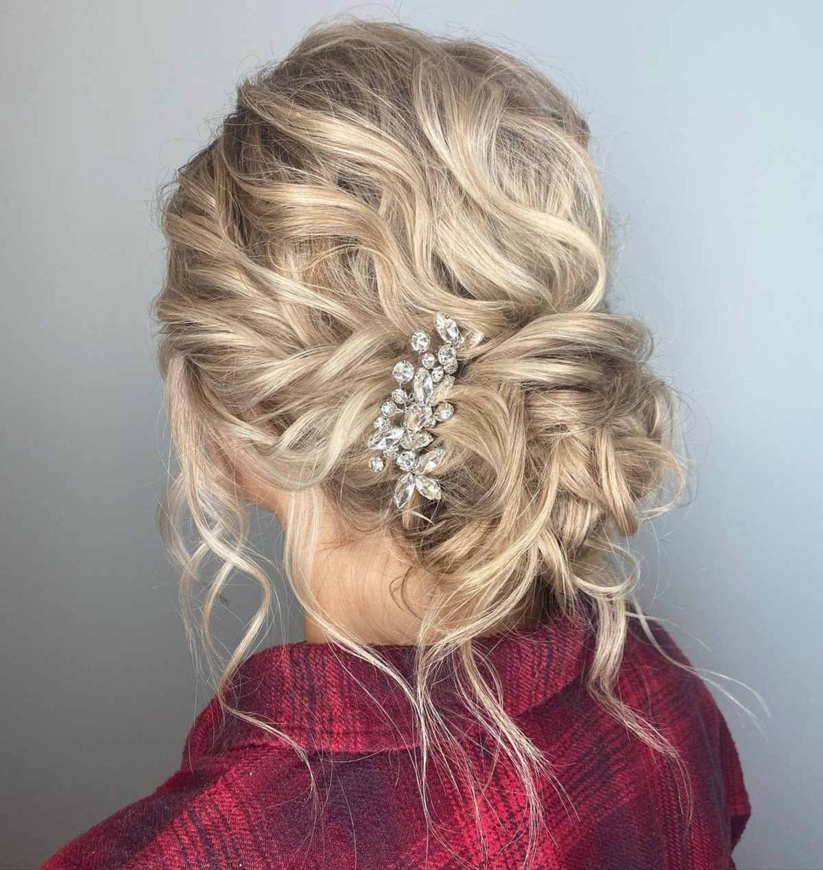 Messy updo for medium cut