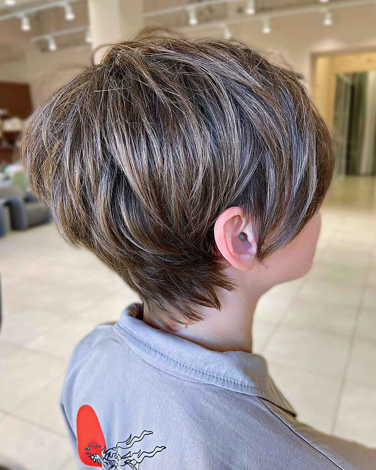 Pixie with Stacked Layers for Thick Hair