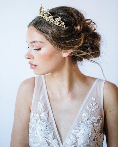 Royalty-Inspired Wedding Hairstyles for Long Hair 