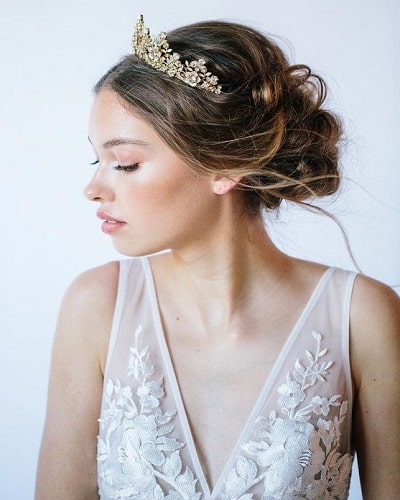 Royalty-Inspired Wedding Hairstyles for Long Hair