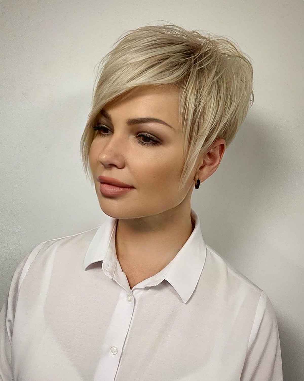 shaggy cut in asymmetrical style