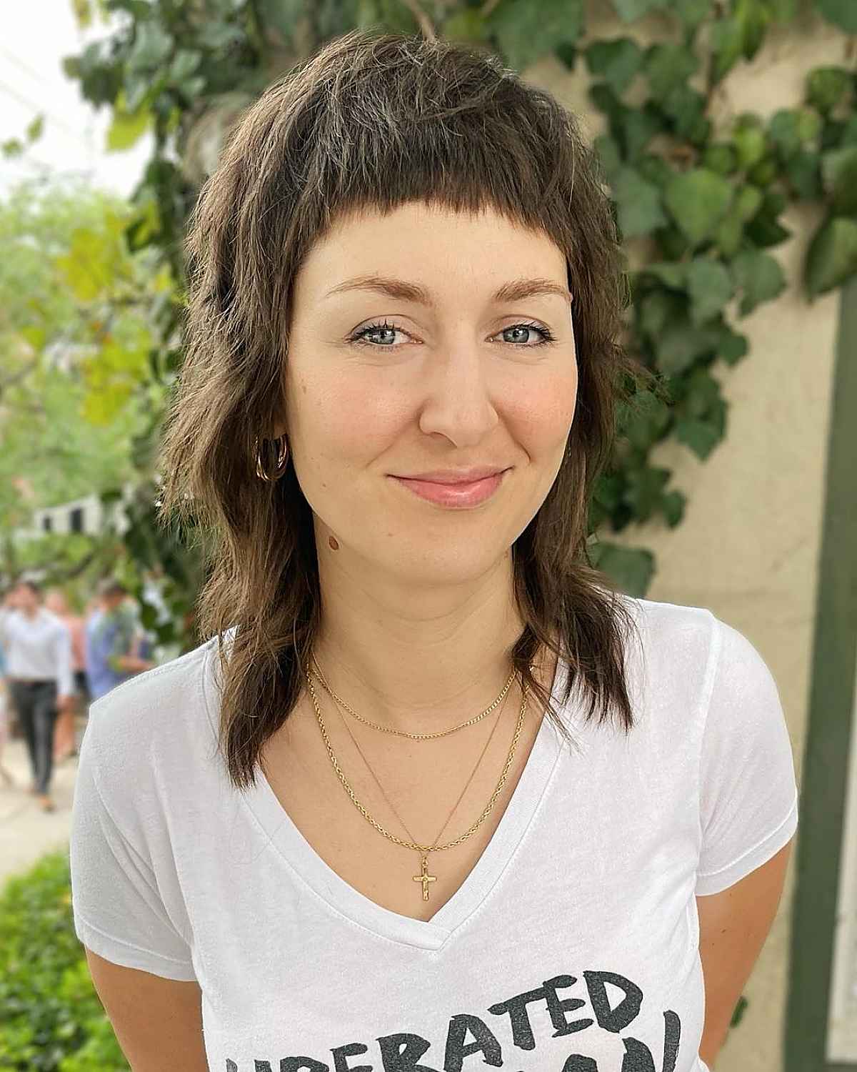 shaggy mullet with fringe bangs