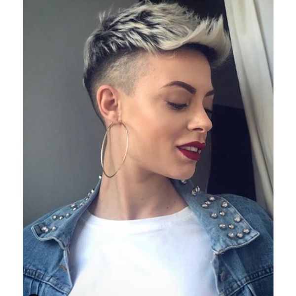 Short Blonde Undercut With Razor Fade