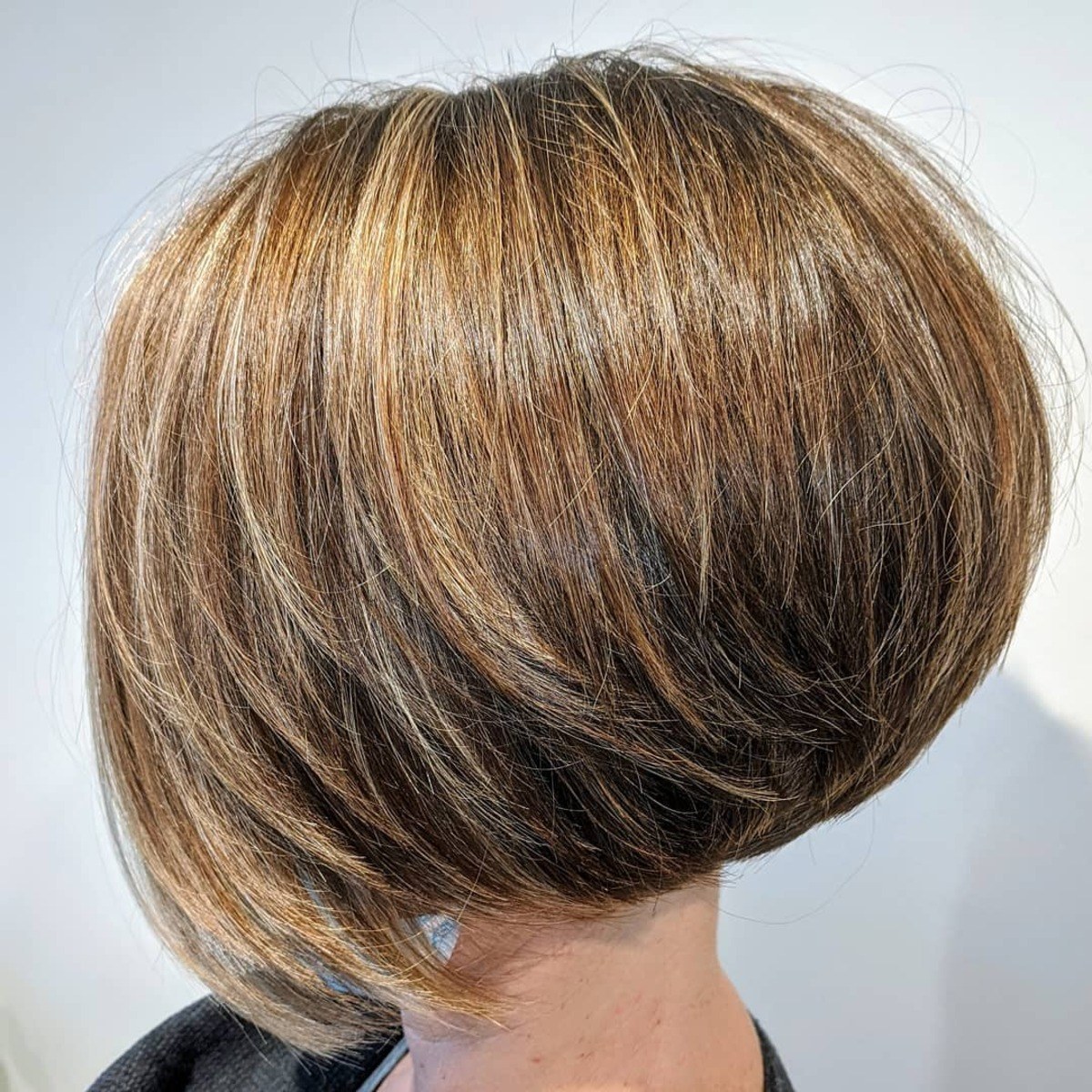 short graduated bob hairstyle