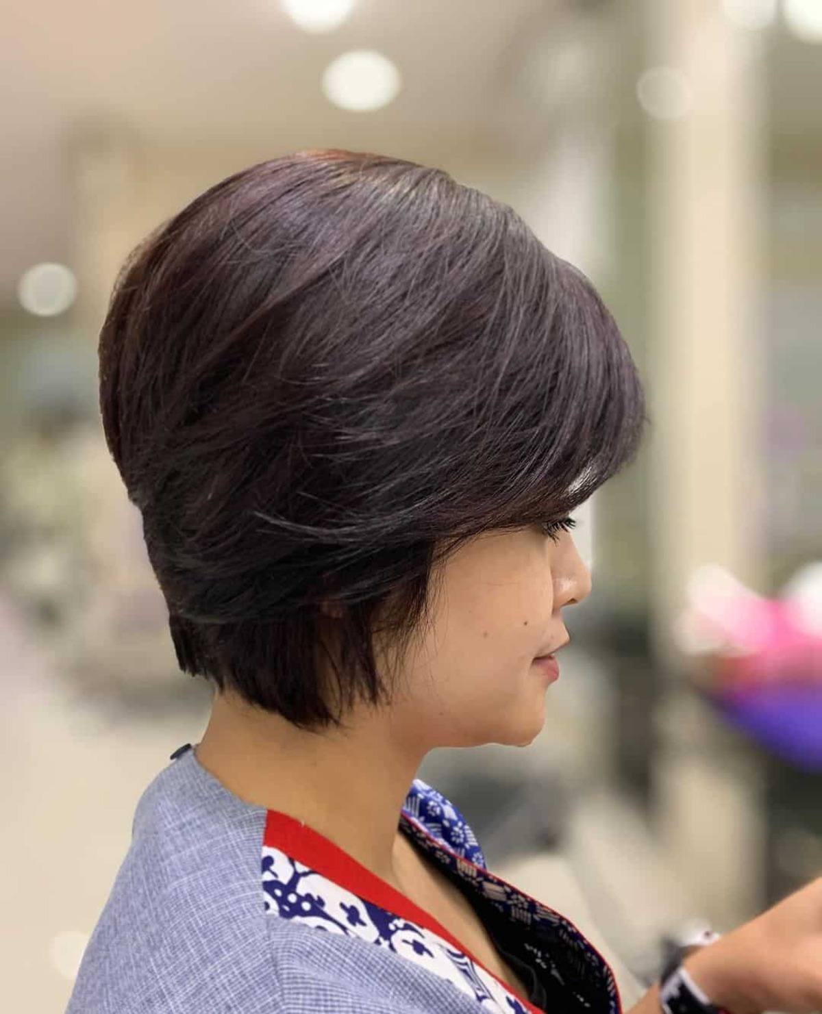 short graduated pixie bob for women