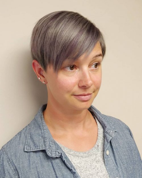 Short Haircut for Fine Hair and Oval Faces