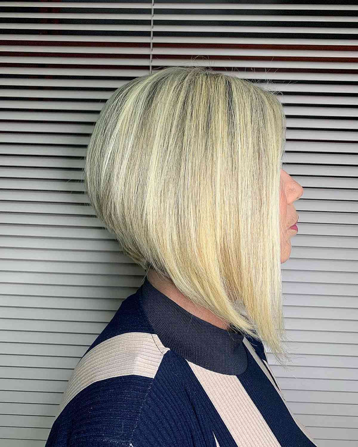 Short Inverted Blonde Bob Cut 