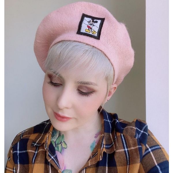 Short Straight Blonde Pixie With Berret