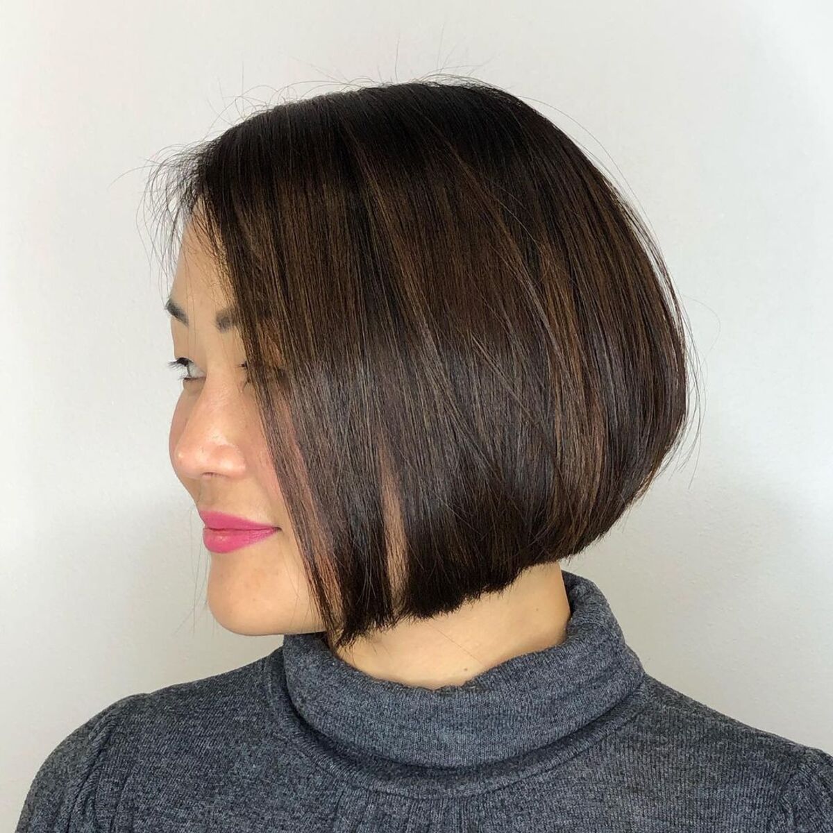 slightly graduated bob for short hair