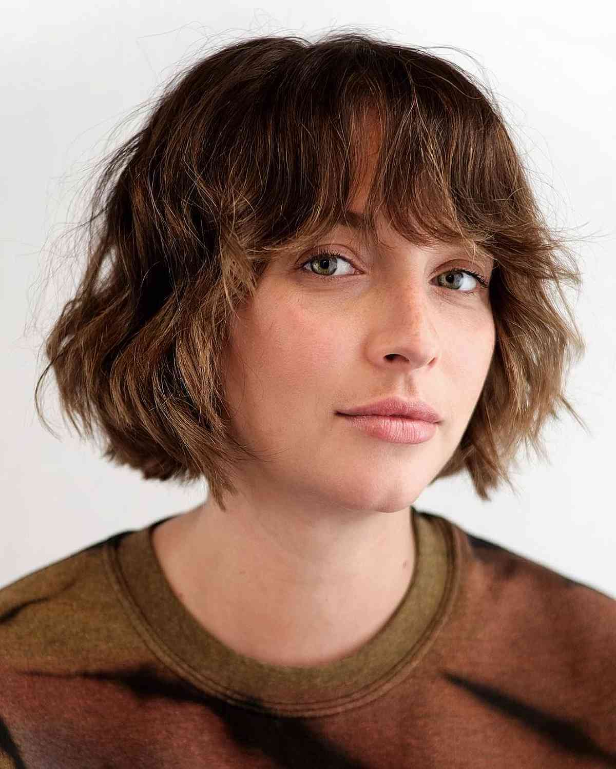 Soft Tousled Bobbed Hair with Fringe at Jaw-Length