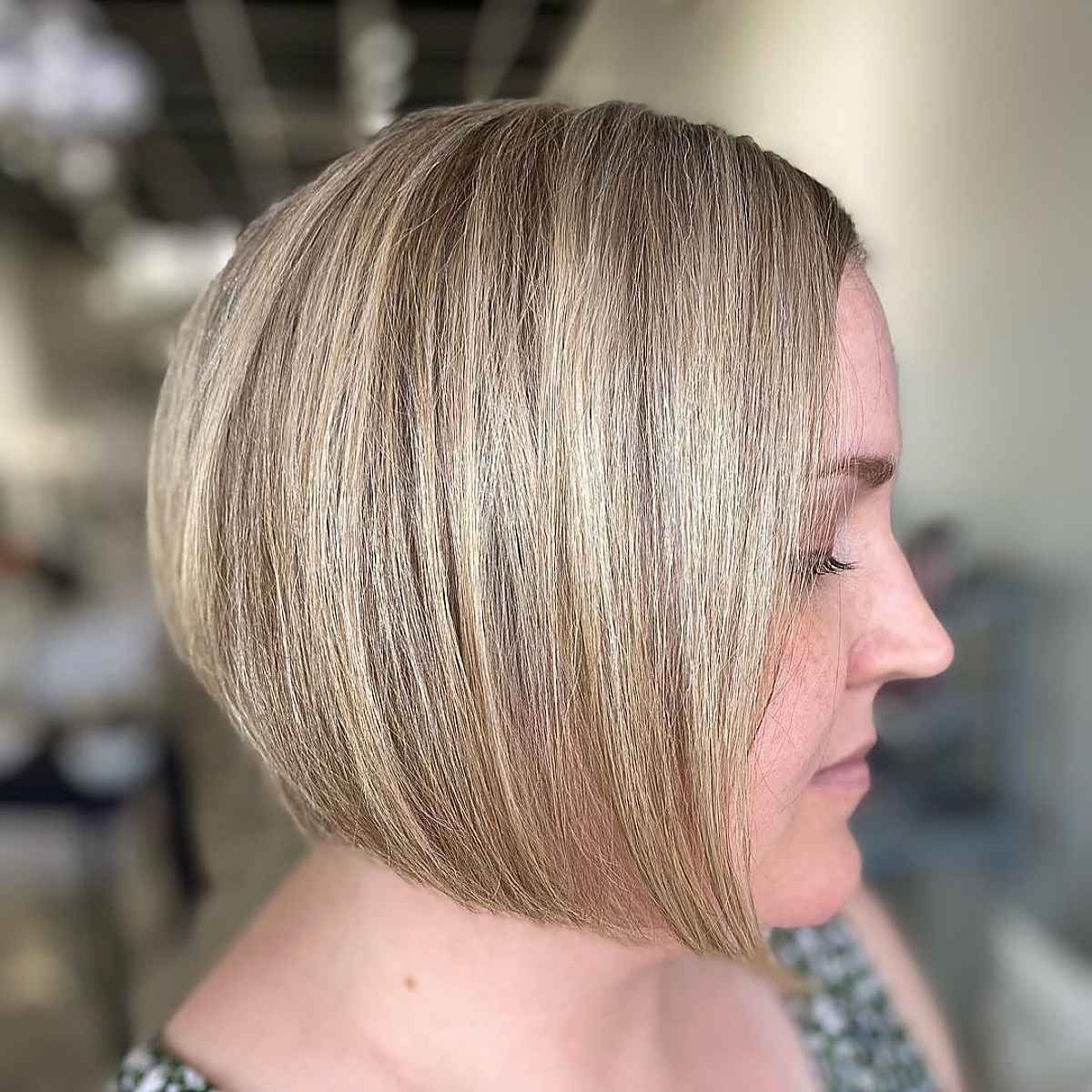 stacked inverted bob cut for short thin hair