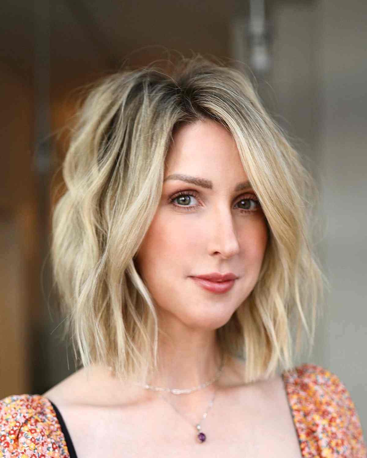 Superb Textured Bob for Shoulder-Length Hair