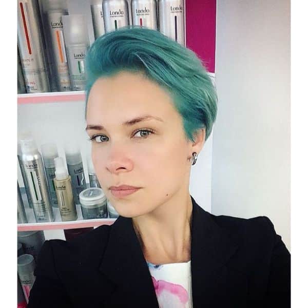  Teal Blue Short Pixie Hairstyles For Women