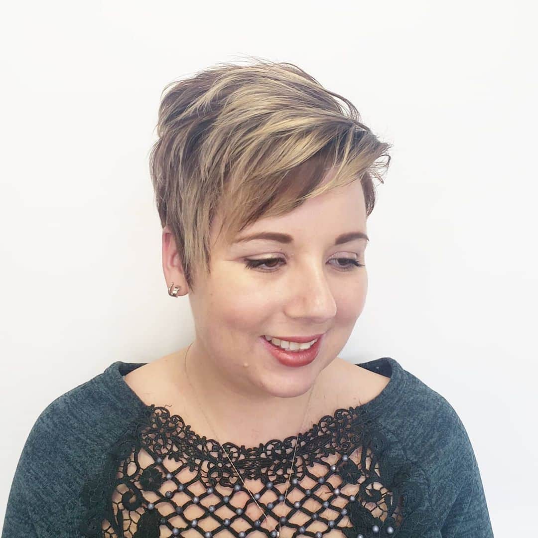 textured pixie with side-swept bangs for round face