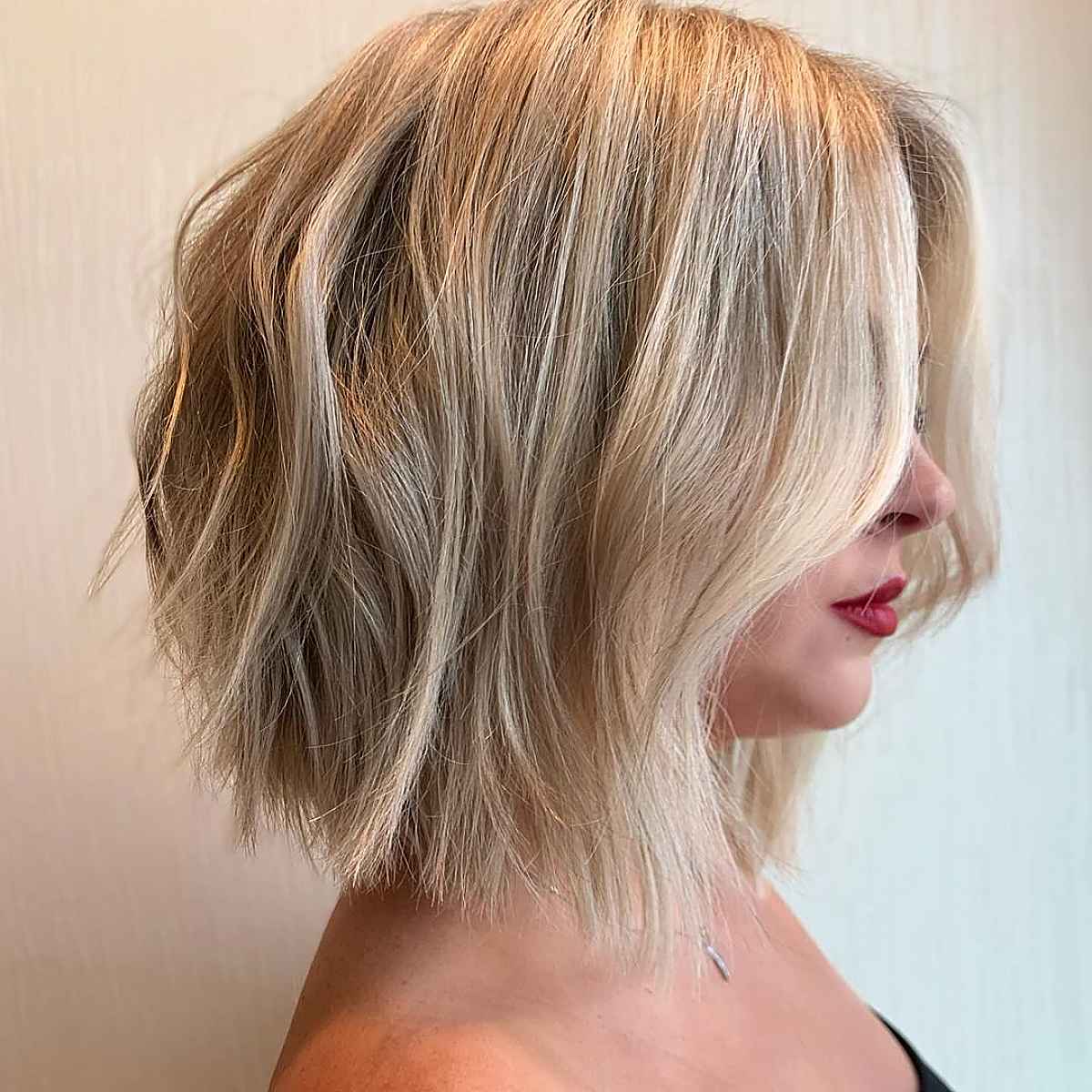 Textured soft blonde lob cut