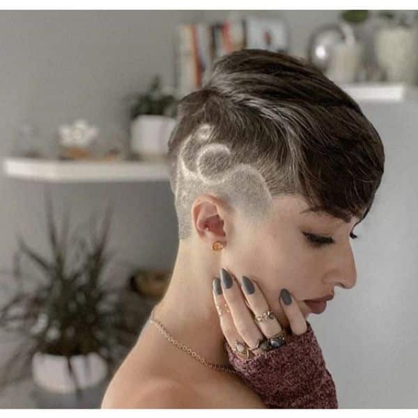  Textured Undercut with Razor Design