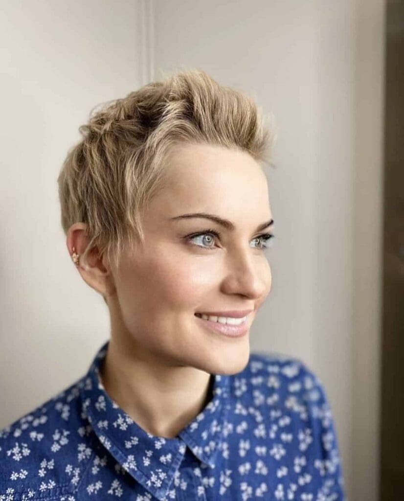 Catvhing Cut 55 Eye-Catching Blonde Pixie Cut Ideas to Show Your Stylist