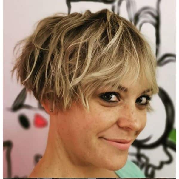 Ultra-short Bob With Blonde Highlights