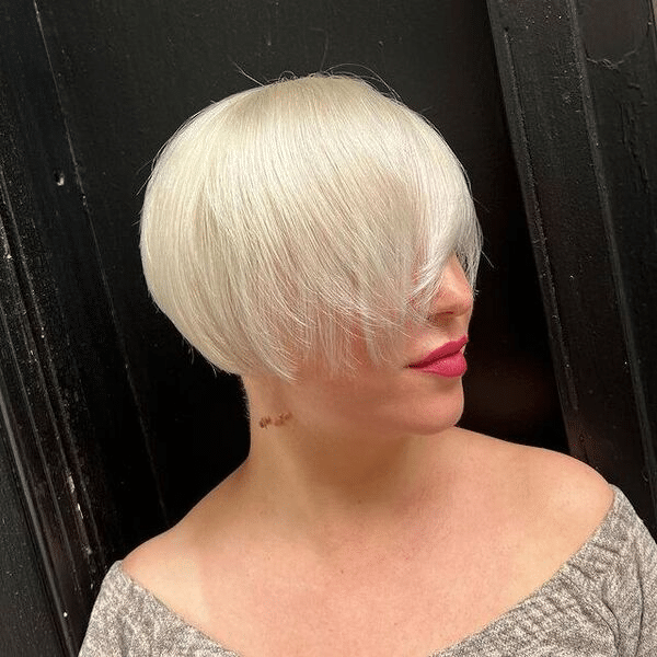 50 Best Blunt Bob Haircut Ideas for Women in 2024